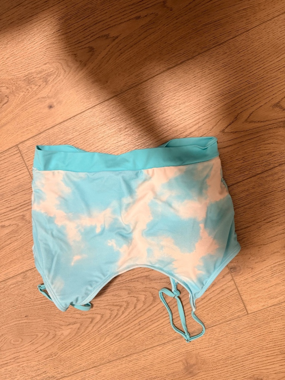 Women’s tie dye bathing suit top